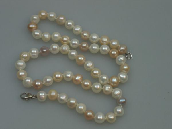 Perlenhalskette 925er Sterlingsilber, Länge 44,5 cm Gewicht: ca. 31,7 Gramm