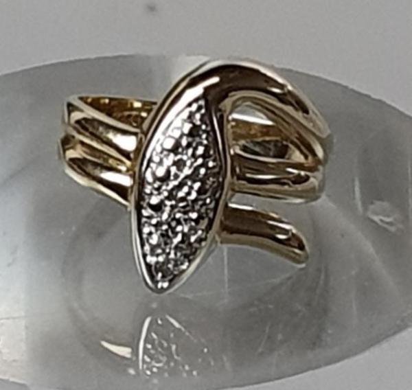 Diamantring aus 585er Gold, Größe 45, Gewicht: 1,9g