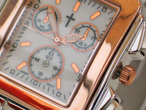 Klassische  Armbanduhr mit Metallarmband, Chronolook