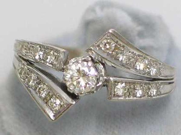 Eleganter Diamantring aus 585er Weißgold (ca. 0.90 ct.), Größe 59, Gewicht: 4,2g