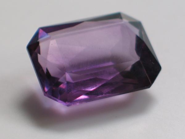 Amethyst im Scherenschliff, Gewicht: 18.0 ct.