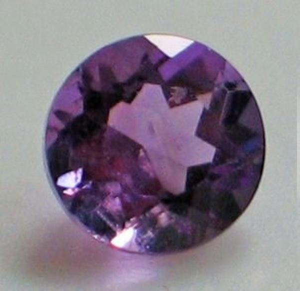 Amethyst, rund violett, Durchmesser: 4,90 mm