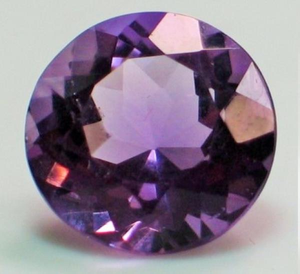 Amethyst im Rundschliff, Gewicht: 3.2 ct.