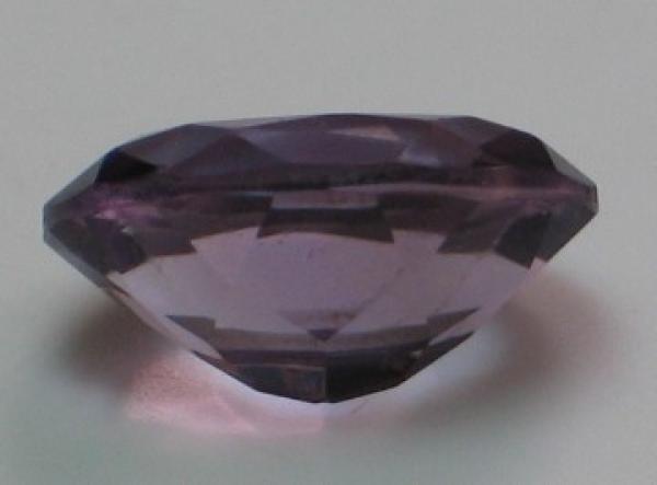 Amethyst im Ovalschliff, Gewicht: 4.6 ct.