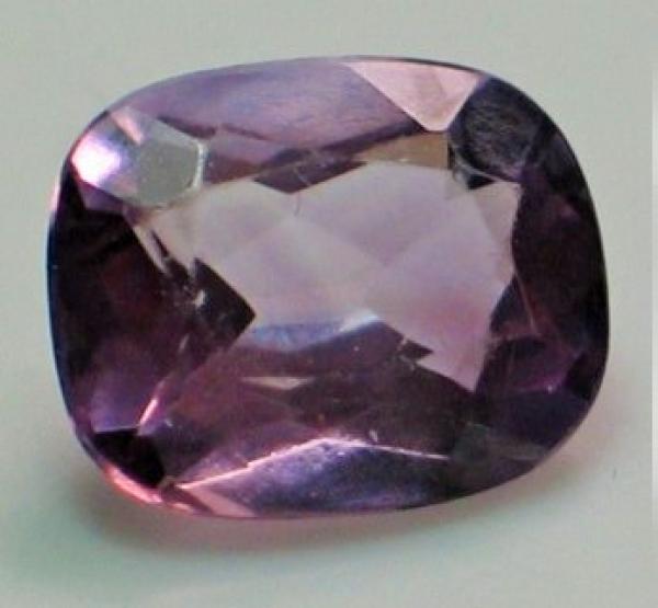 Amethyst im Smaragdschliff, Gewicht: 2.5 ct.