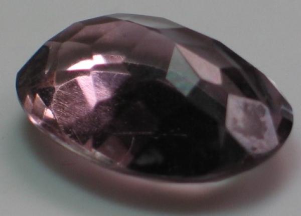Amethyst im Ovalschliff, Gewicht: 12,0 ct.