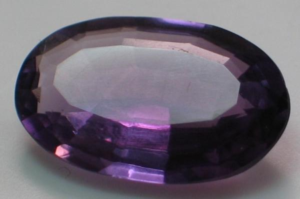 Amethyst im Ovalschliff, Gewicht: 6.7 ct.