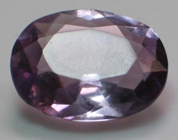 Amethyst im Ovalschliff, Gewicht: 6.5 ct.