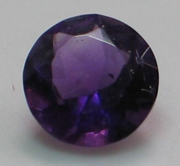 Amethyst im Rundschliff, Gewicht: 1.1 ct.