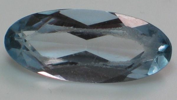 Topas "Sky-Blue" im Ovalschliff, Oblong, Gewicht: 4.1 ct.