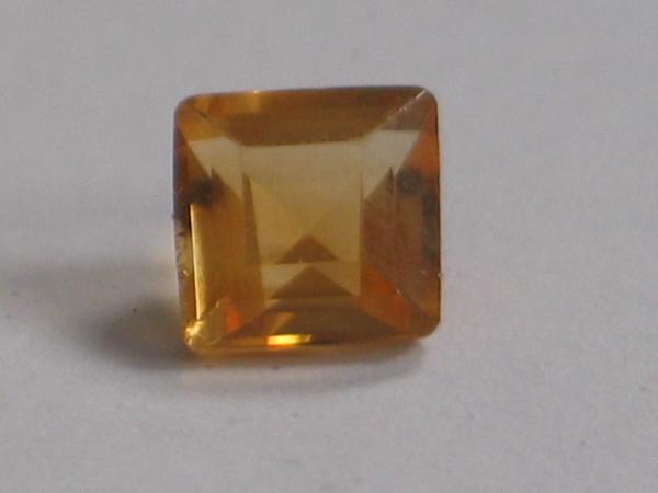 Golden Citrin, Carré, 1.0 ct, Maße: 5,94-5,96 x 4,13 mm