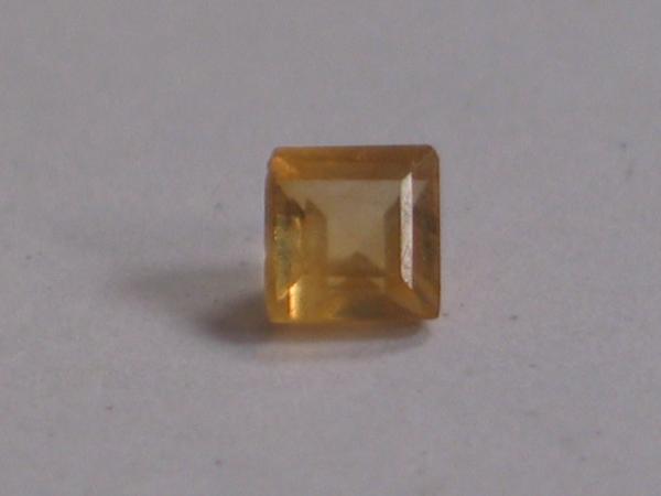 Golden Citrin, Carré, 0.3 ct, Maße: 3,84-3,88 x 2,89 mm
