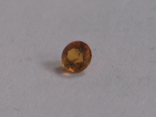 Golden Citrin, rund, 0.1 ct, Maße: 3,11-3,12 x 2,29 mm