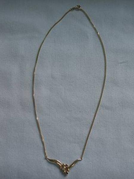 Hübsches Collier mit Rubin, Saphir, Zirkonia aus 585er Gold Gewicht: 4,0g