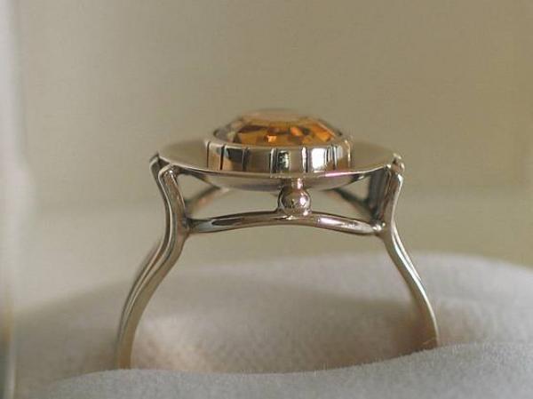 Prächtiger Ring aus 585er Gelbgold mit Citrin, Größe 62, Gewicht: 5,0g