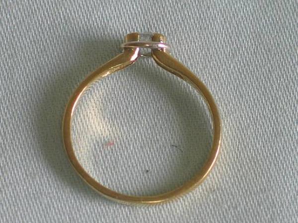 Brillantsolitär mit 0.13 ct. aus 750er Gold, Größe 54, Gewicht: 2,1g