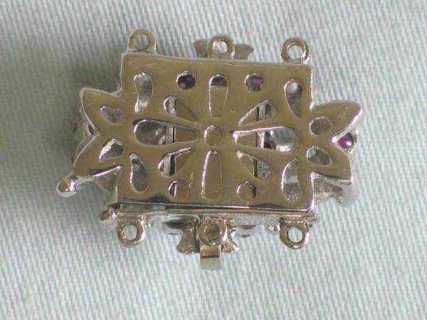 Weißgoldverschluss mit Rubinen für Perlenkette, 585er Gold, Gewicht: 7,7g