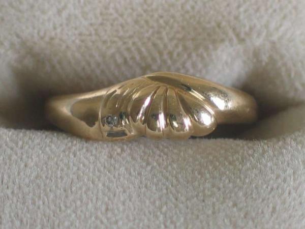 Diamantring mit Kleinstdiamant aus 585er Gelbgold, Größe 49 Gewicht: 1,7 Gramm