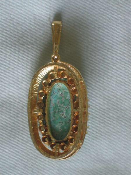 Edler Anhänger aus 585er Gold mit Perlen und türkisfarbenem ovalem Farbstein, Gewicht: 8,5g