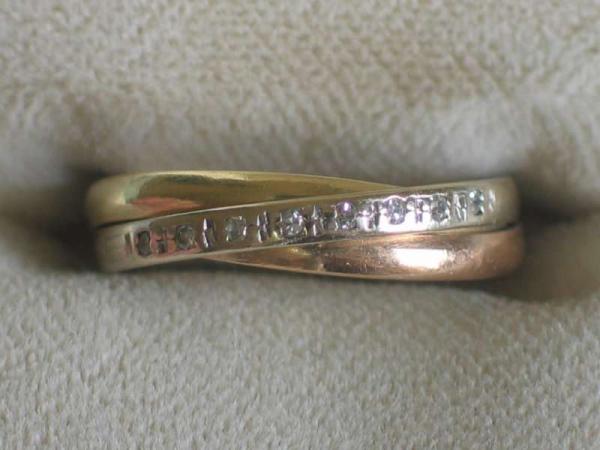 Tricolor Diamantring mit 8 Diamanten (0.08 ct.) 585er Gold, Größe 49, Gewicht: 2,4g