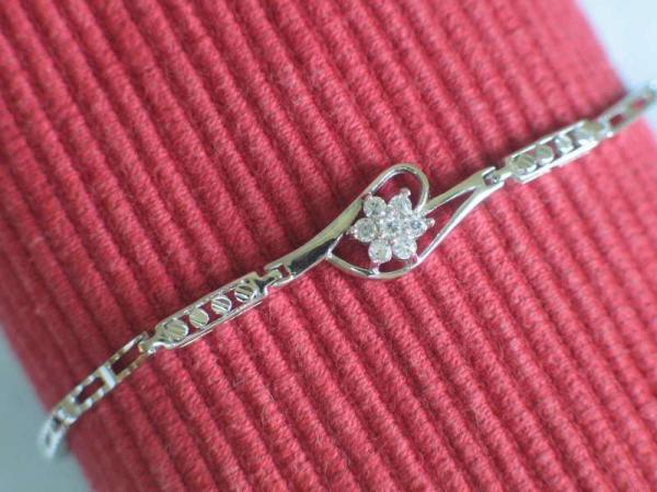 Armband "Blume" aus 925er Sterlingsilber mit Zirkonia, Länge 17,5 - 19,9 cm Gewicht: ca. 4,7 Gramm