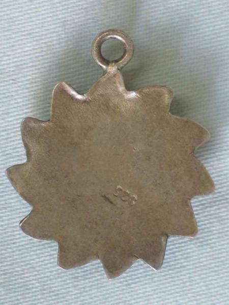 Anhänger "Sonne" aus 925er Sterlingsilber Gewicht: 1,9 Gramm