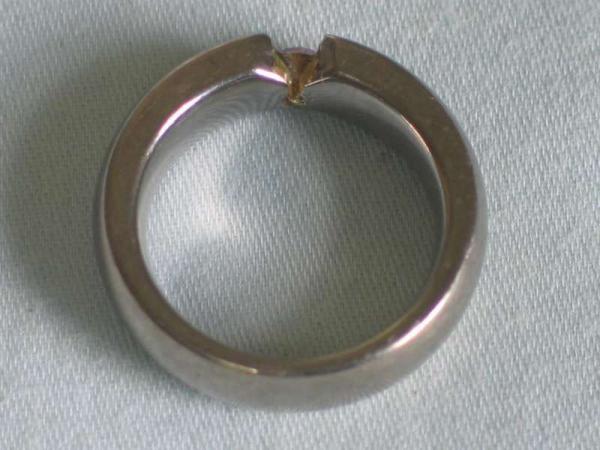 Ring aus 925er Sterlingsilber mit Schmuckstein, Größe 55, Gewicht: 5,2g