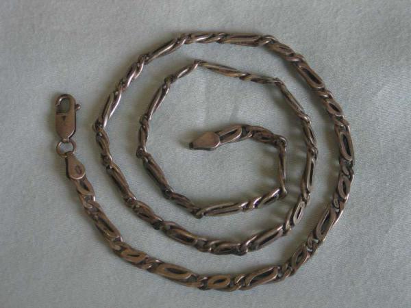 Halskette aus 925er Sterlingsilber, Länge 47 cm Gewicht: ca. 20,4 Gramm