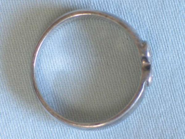 Ring aus 925er Sterlingsilber mit Zirkonia, Größe 54, Gewicht: 4,1g