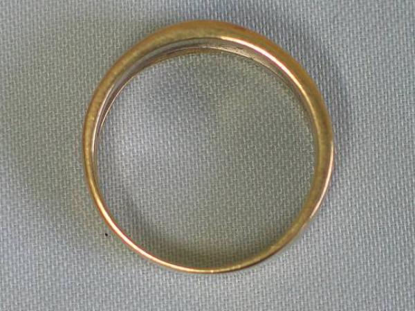 Diamantring mit 0.10 ct. aus 750er Weiss / Gelbgold, Größe 55, Gewicht: 6,0g