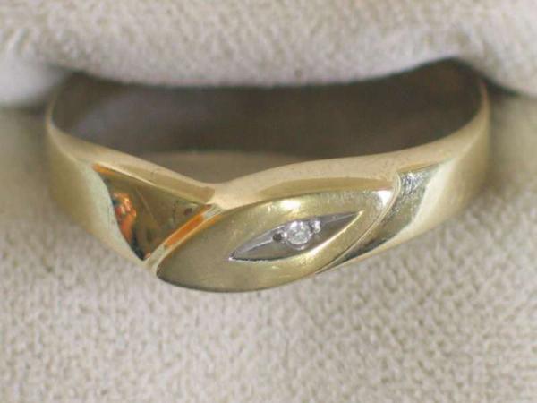 Diamantring 0.02 ct. aus 585er Gelbgold, Größe 63, Gewicht: 1,5g