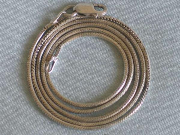 Schlangenkette / Halskette aus 925er Sterlingsilber, Länge 46 cm Gewicht: 5,2 Gramm