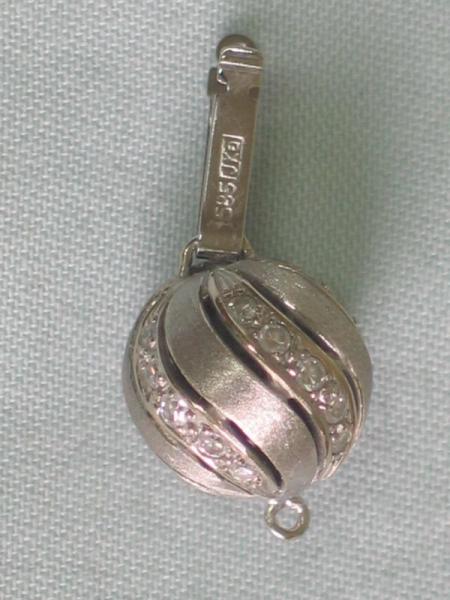 Anhänger für Perlenkette oder ähnliches aus 585er Weißgold mit Diamanten 0.50 ct. Gewicht: 3,9g