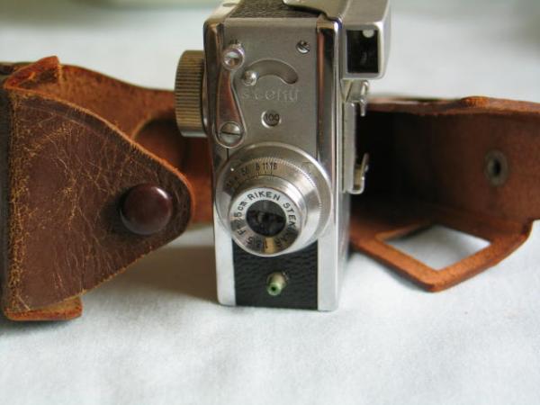 Steku Minikamera Modell III B in Lederhülle, Riken Stekinar 1:3,5 F=2.5 cm