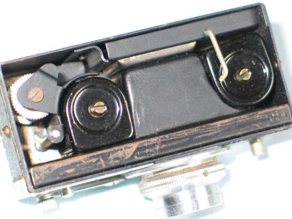 Steku Minikamera Modell III B in Lederhülle, Riken Stekinar 1:3,5 F=2.5 cm