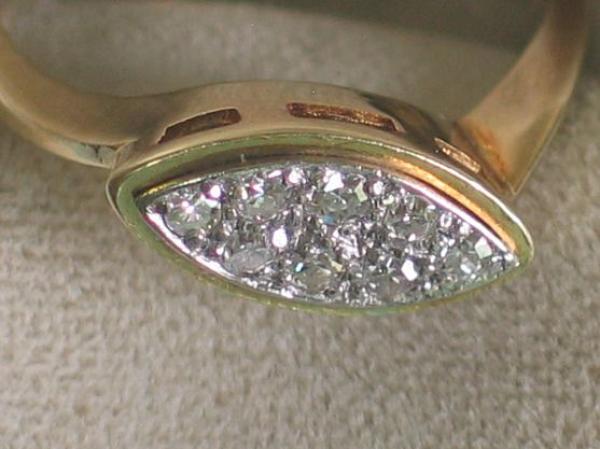 Eleganter Diamantring aus 585er Gelbgold, Größe 52, Gewicht: 2,9g