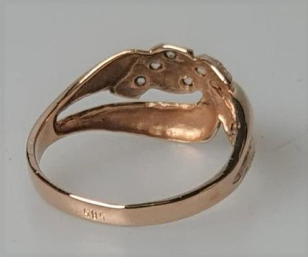 Schmucksteinring aus 585er Rotgold mit Zirkonia, Größe 56, Gewicht: 2,4g