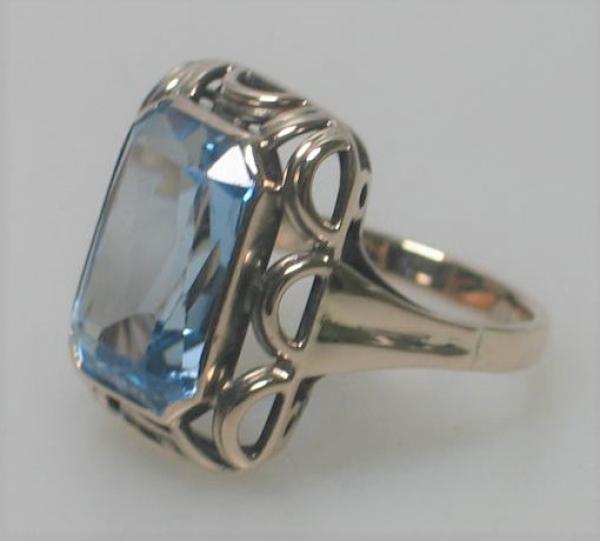 Amethystring meerblau, 333er Gold mit 6.5 ct., Größe 55, Gewicht 6,2g