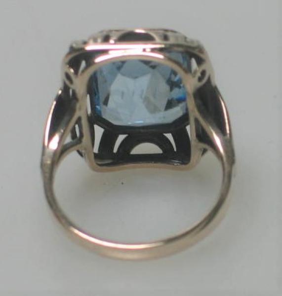 Amethystring meerblau, 333er Gold mit 6.5 ct., Größe 55, Gewicht 6,2g