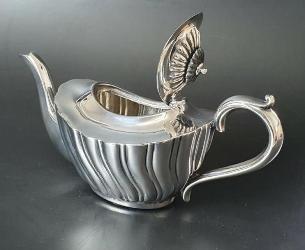 Antik: Teekanne Waterhouse Sheffiled U.K., Silver Plated, Gewicht: 250,0g