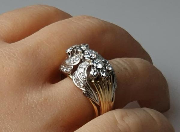 Edler Brillantring mit 33 Diamanten (1.47 ct) aus 750er Gold, Größe 56, Gewicht: 10,8g