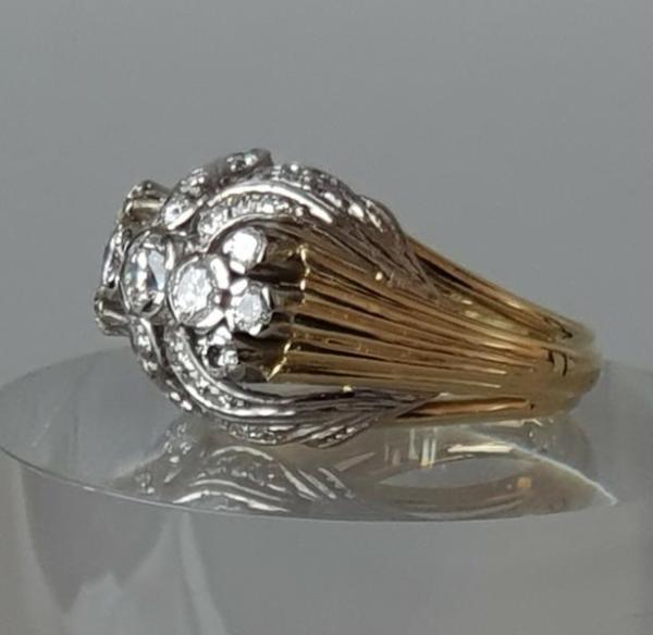 Edler Brillantring mit 33 Diamanten (1.47 ct) aus 750er Gold, Größe 56, Gewicht: 10,8g