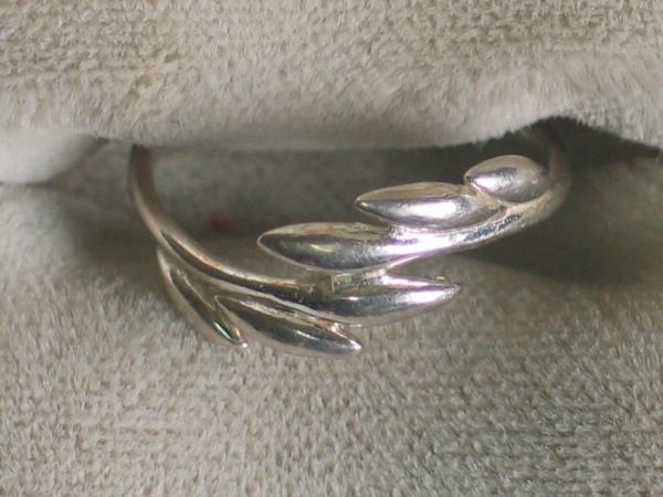 Ring "Siegerkranz" 925er Sterlingsilber, Größe 48 Gewicht: 1,3 Gramm