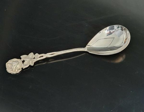 Sahnelöffel Hildesheimer Rose Rosendekor versilbert 100er Auflage unbenutzt in der Originalverpackung