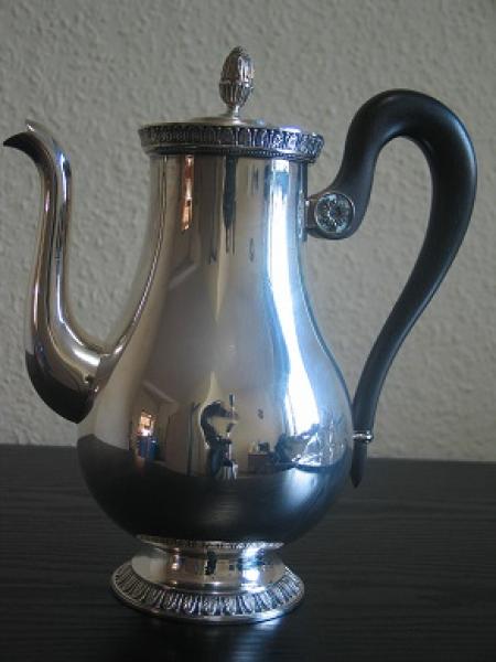 Vintage: Christofle Malmaison 5 teiliges versilbertes Kaffee u. Tee Service mit großem Tablett, sehr selten