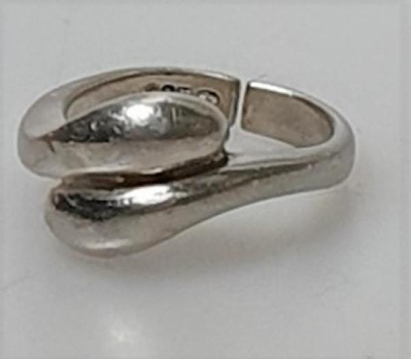 Ring aus 925er Silber, Gewicht: 7,5g