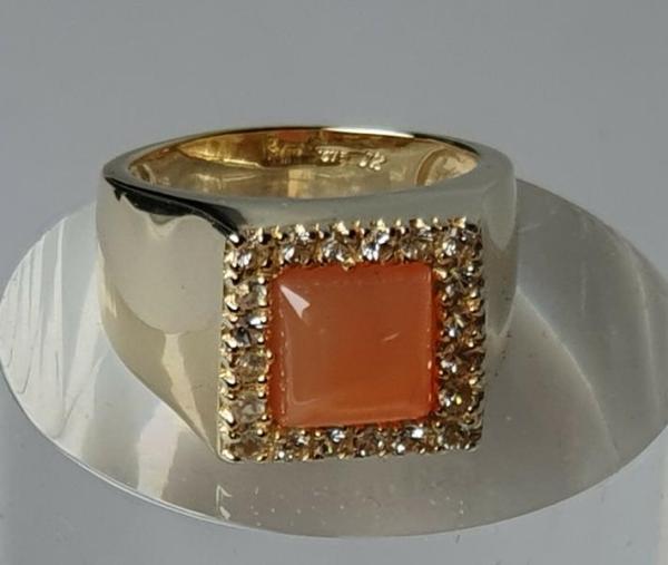 Ring mit großem Karneol aus 375er Gelbgold, Größe 62, Gewicht: 11,3g