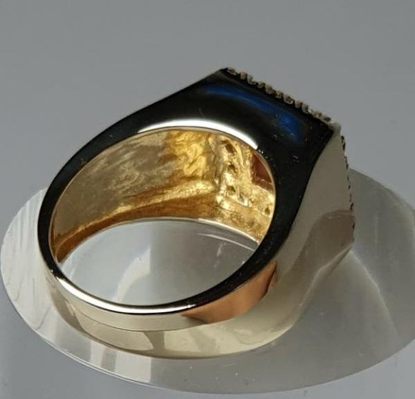 Ring mit großem Karneol aus 375er Gelbgold, Größe 62, Gewicht: 11,3g
