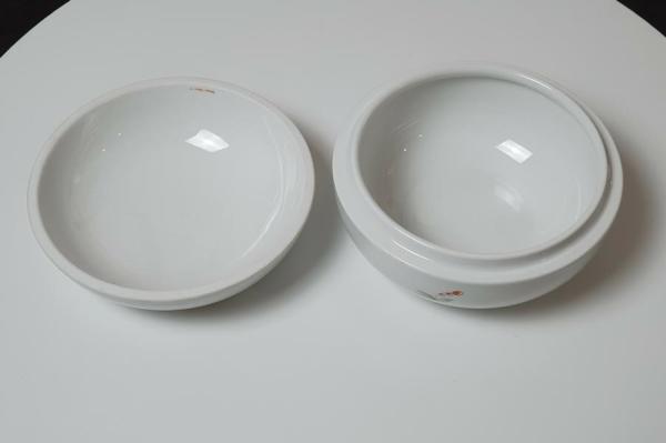 Vintage Meissen Deckeldose, rund, Drachen und Vogeldekor