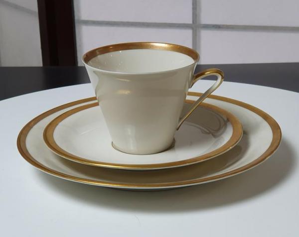 Vintage: Einzelgedeck J. Seltmann Vohenstrauß Kaffeetasse, Unterteller, Kuchenteller Goldrand